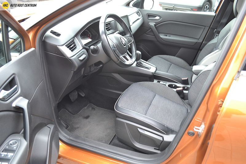 Renault Captur Intens E-TECH HYBRID 145 - fotka 18 z 45
