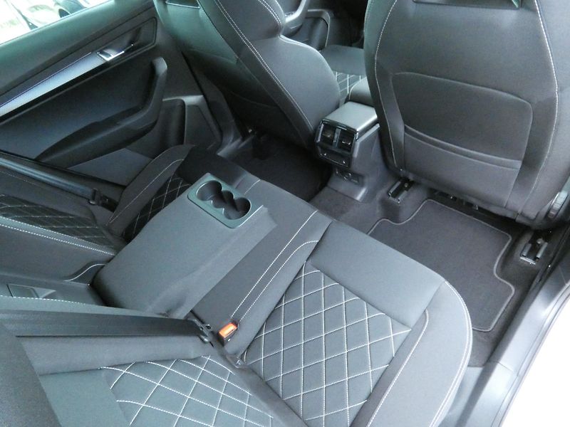 Škoda Karoq (2026) Sportline 1.5 TSI 110 kW DSG - fotka 25 z 30