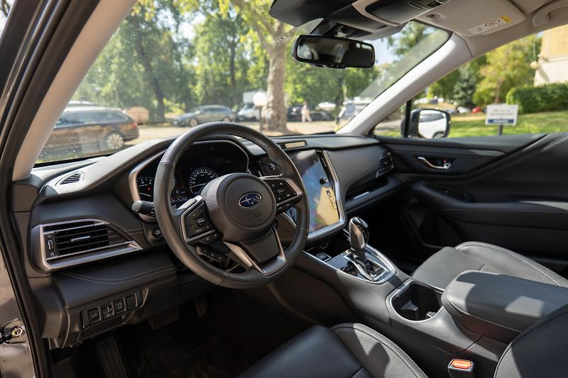 Subaru Outback 2.5i 4WD Comfort Skladem - fotka 11 z 34