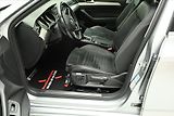 Volkswagen Passat 2,0 TDI 140 kW DSG ELEGANCE Zá - náhled 13