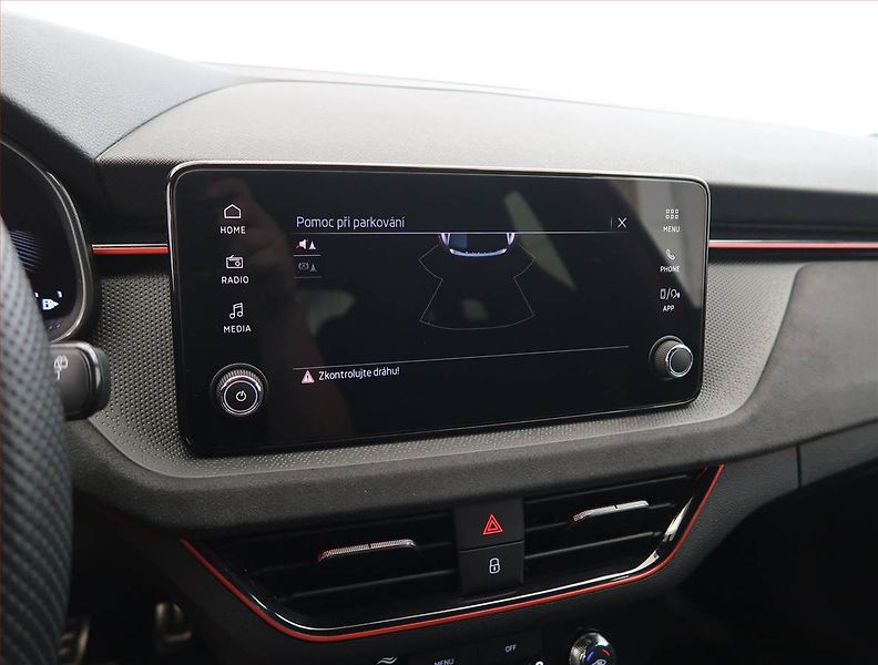 Škoda Scala (2024) Drive 1.0 TSI - fotka 17 z 23