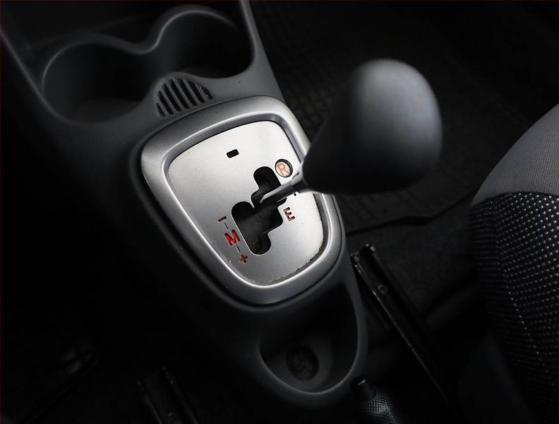 Peugeot 107 (2006) 1.0, Automat, po STK - fotka 10 z 11
