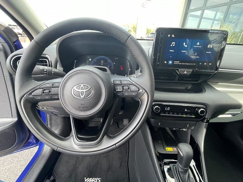 Toyota Yaris 1.5 Hybrid 116K Style - fotka 15 z 28