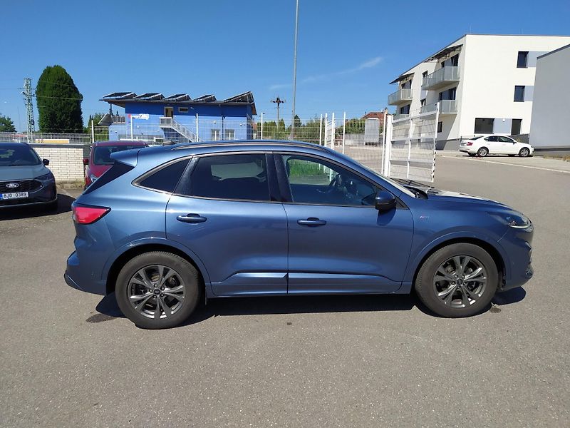 Ford Kuga (2023) 1,5 EcoBoost 110kW ST-Line - fotka 6 z 22