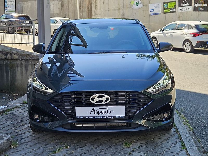 Hyundai i30 1,0 T-GDi 84kW, Style, 1.maj. - fotka 8 z 34