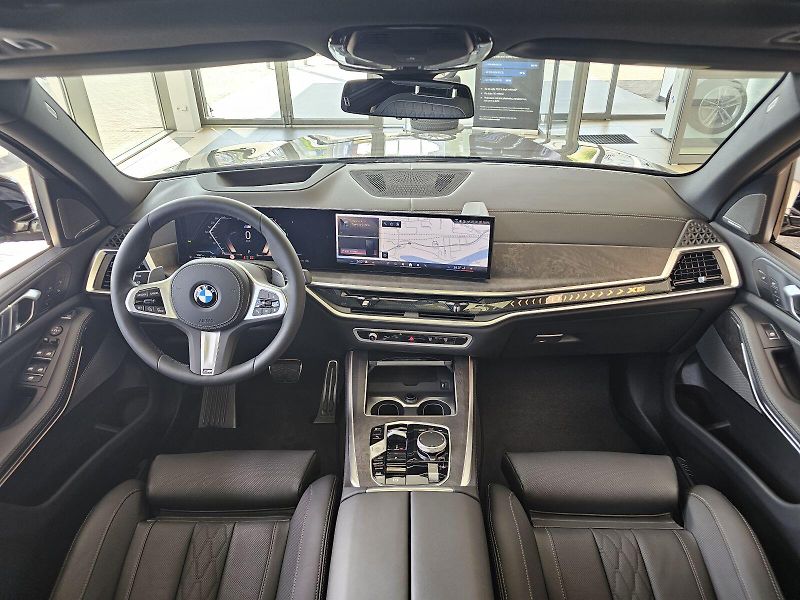 BMW X5 xDrive40d - fotka 21 z 36