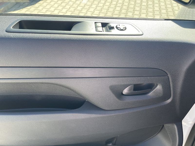 Toyota ProAce PanelVAN L2 2.2 Automat Comfor - fotka 13 z 21