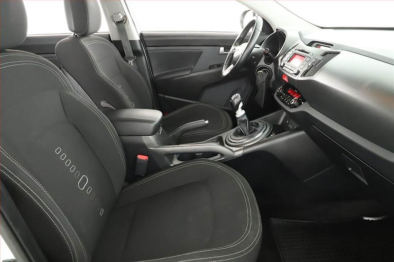 Kia Sportage (2010) 2.0 CRDi, 4X4, Tempomat - fotka 7 z 15