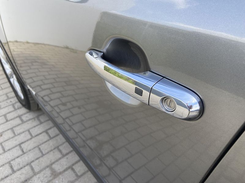 Kia Sorento 2.2 CRDI 145kW AWD AT Premium - fotka 21 z 23
