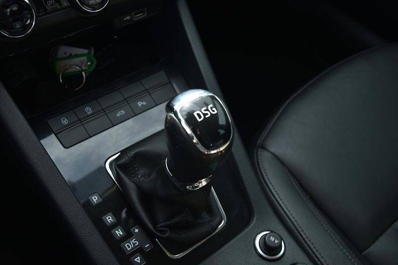 Škoda Octavia 2.0TDI 110kW STYLE+ SERV.KNIHA - fotka 21 z 30