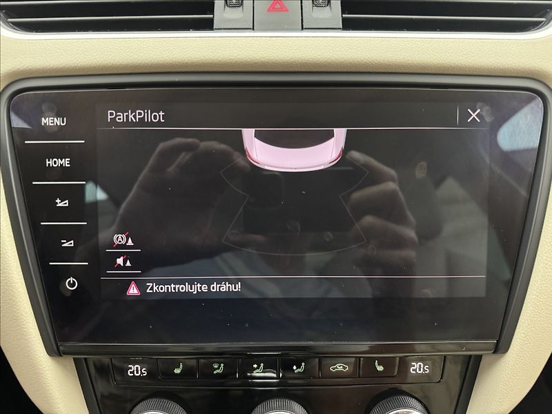 Škoda Octavia 1,4 DSG LED CANTON KŮŽE NAVI - fotka 21 z 44