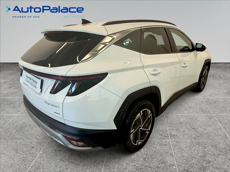 Hyundai Tucson 1,6 T-GDI STYLE 4X4 AT - fotka 4 z 16
