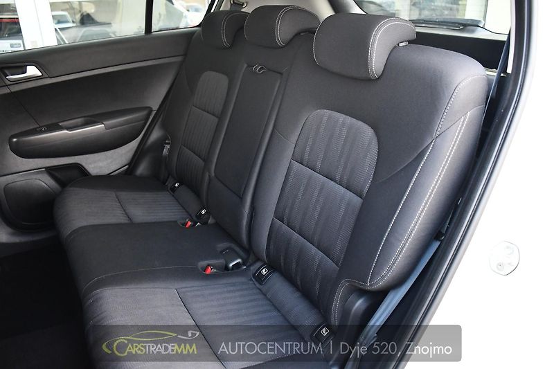 Kia Sportage 1,6CRDi   - fotka 18 z 38