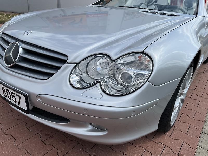Mercedes-Benz SL 500 SL - fotka 28 z 35