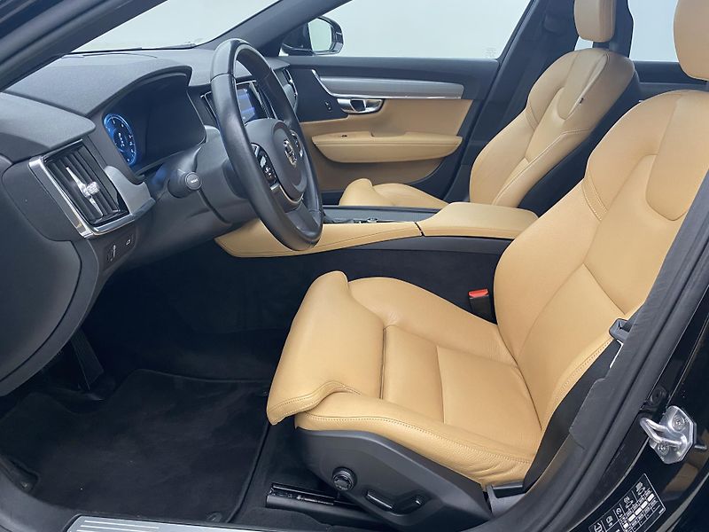 Volvo V90 D4 MOMENTUM AUT  - fotka 3 z 42