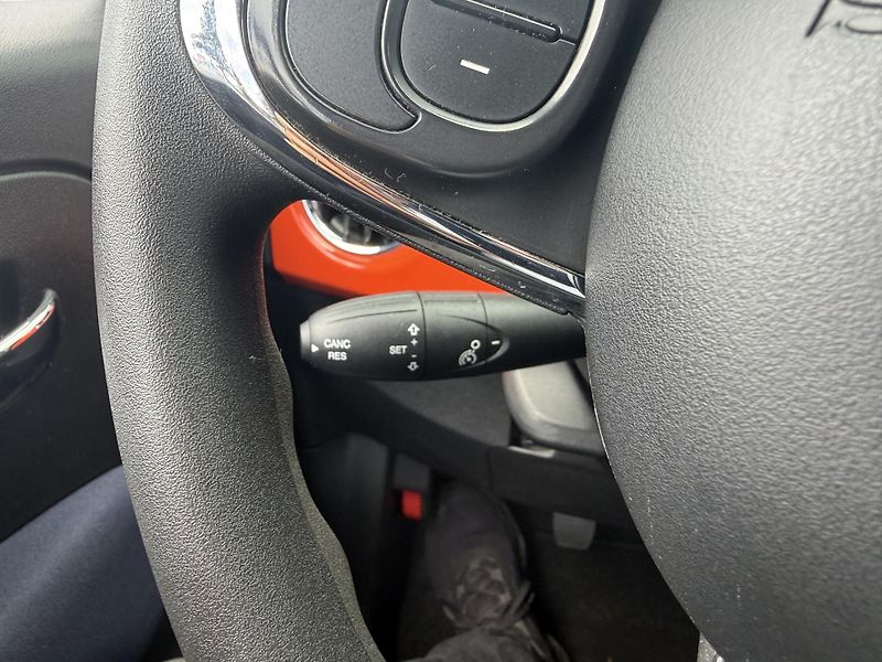 Fiat 500 (2021) 1.0i Hybrid - fotka 16 z 19