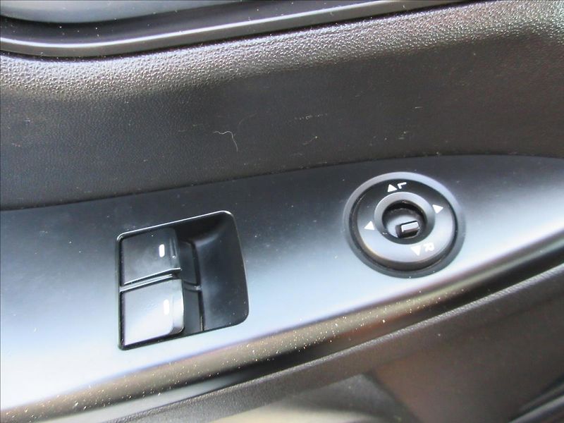 Hyundai ix20 1,4 i Klima, Tažné, Nové v ČR - fotka 23 z 26