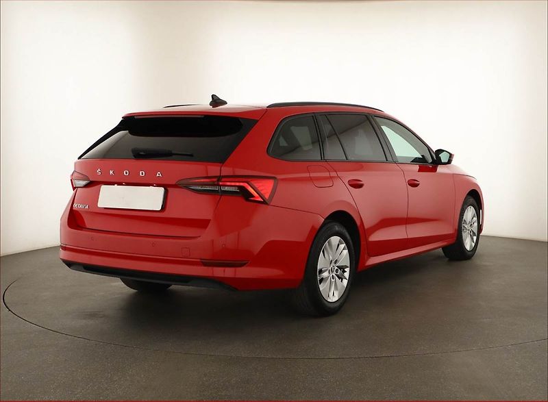 Škoda Octavia (2022) Ambition 2.0 TDI, Automat - fotka 5 z 14