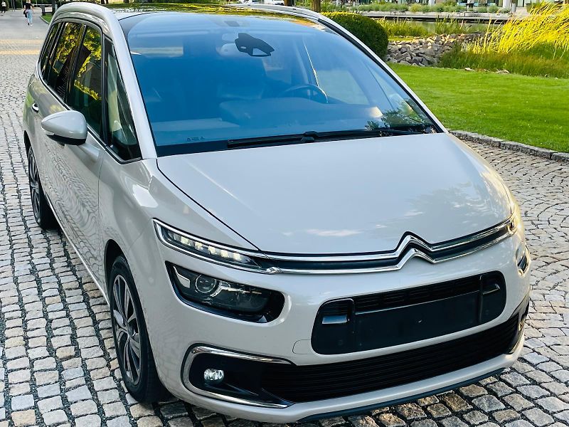 Citroën Grand C4 Picasso 2.0HDi MAN 7MÍST KAMERA TAŽNÉ - fotka 7 z 54