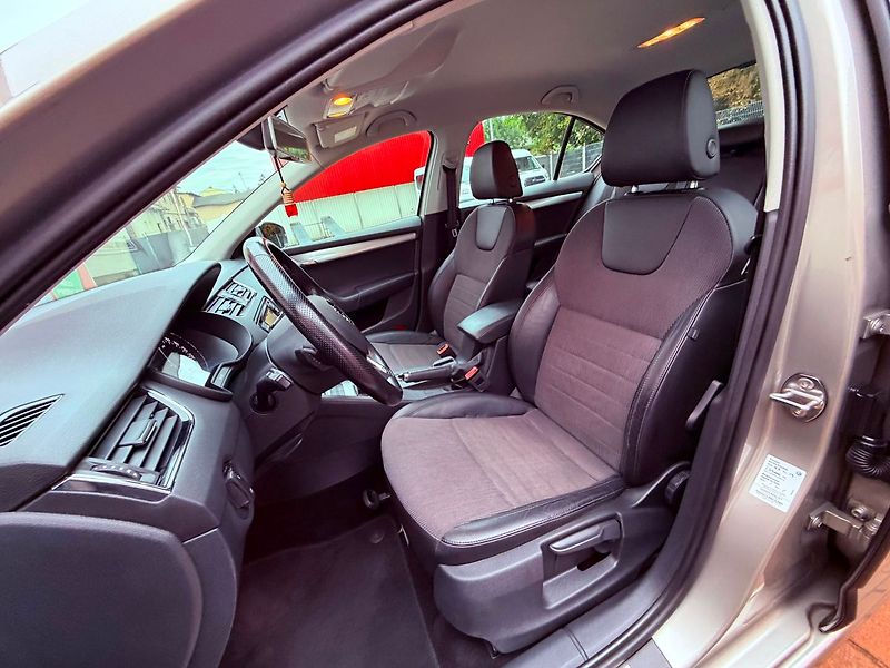 Škoda Octavia 1.4 TSi DSG Style, Navi, TOP - fotka 15 z 27