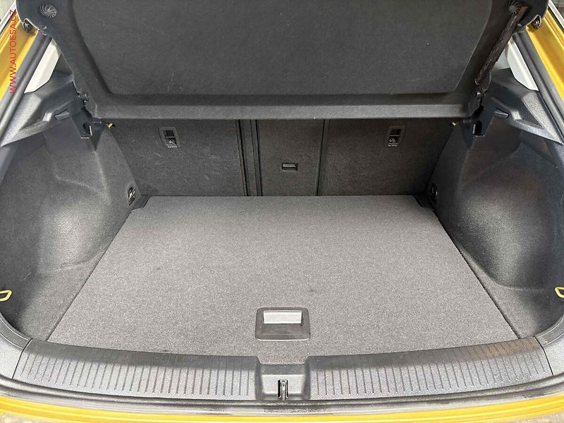 Volkswagen T-Roc (2019) 1.6 TDi, Comfortline, +ALU - fotka 7 z 17