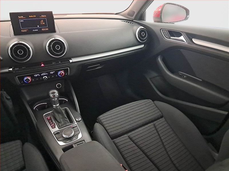 Audi A3 (2015) 1.4 TFSI, Automat, Navi - fotka 8 z 17