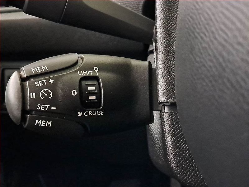 Peugeot 308 (2015) 1.6 BlueHDi, Tempomat - fotka 21 z 21