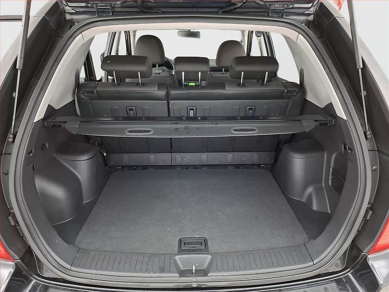 Kia Sportage (2008) 2.0 16V, 4X4, po STK, Tažné - fotka 13 z 14