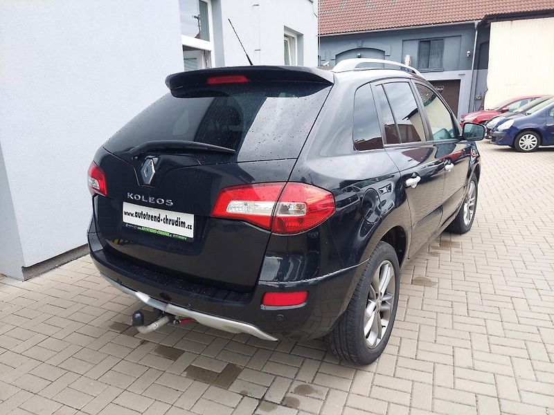 Renault Koleos (2013) Bose dCi 150 4x4 - fotka 6 z 40