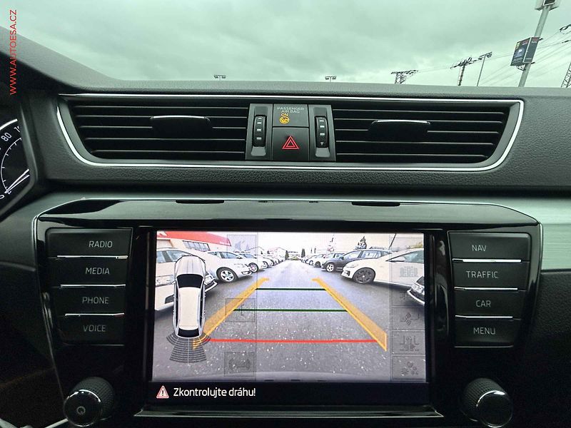 Škoda Superb (2016) 1.6 TDi - fotka 17 z 17