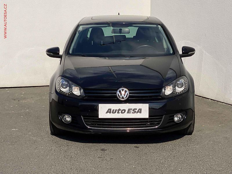 Volkswagen Golf (2012) 1.4 TSi, Highline, bixen - fotka 2 z 17
