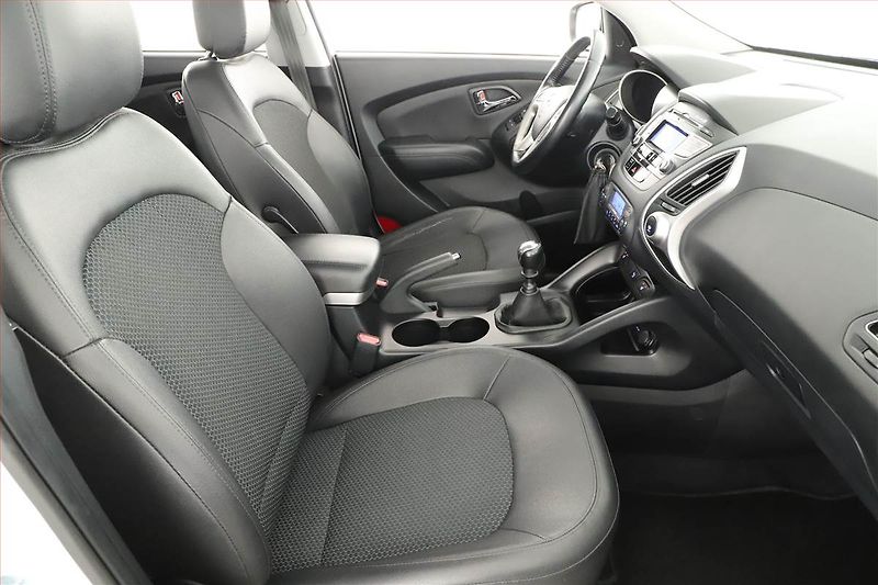 Hyundai ix35 (2013) 1.7 CRDi, Serv.kniha, Tempomat - fotka 7 z 17