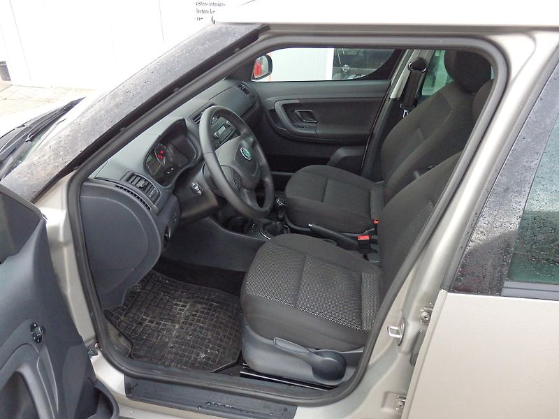 Škoda Roomster 1.2 TSI 77 kW DIGI. KLIMA - fotka 6 z 15