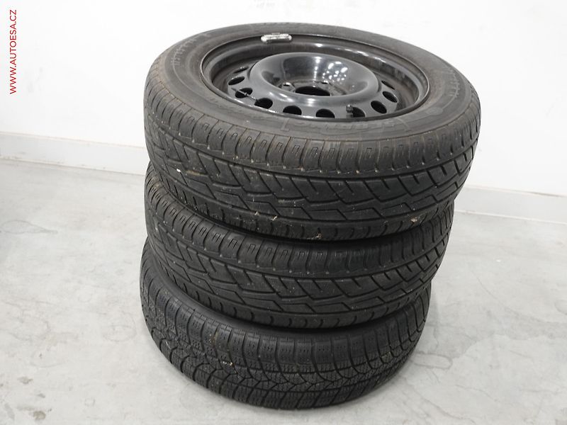 Renault Thalia (2004) 1.5 dCi, 1.maj,ČR, STK3/27 - fotka 17 z 17
