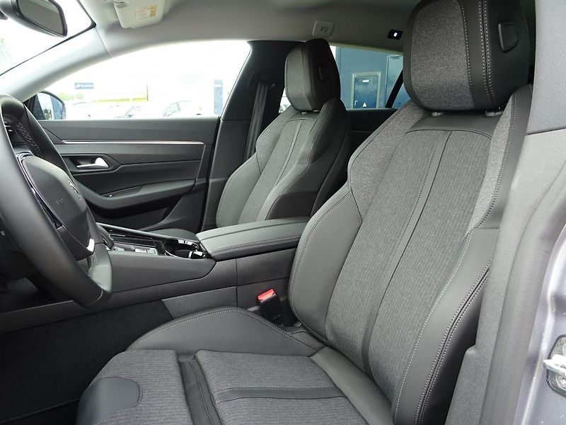 Peugeot 508 (2023) SW ALLURE PACK 1.5 130k EAT8 - fotka 20 z 50