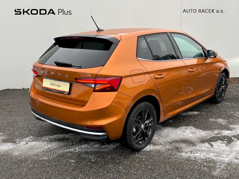 Škoda Fabia (2024) 1.0 TSI 85kW Top Selection DSG - fotka 2 z 26