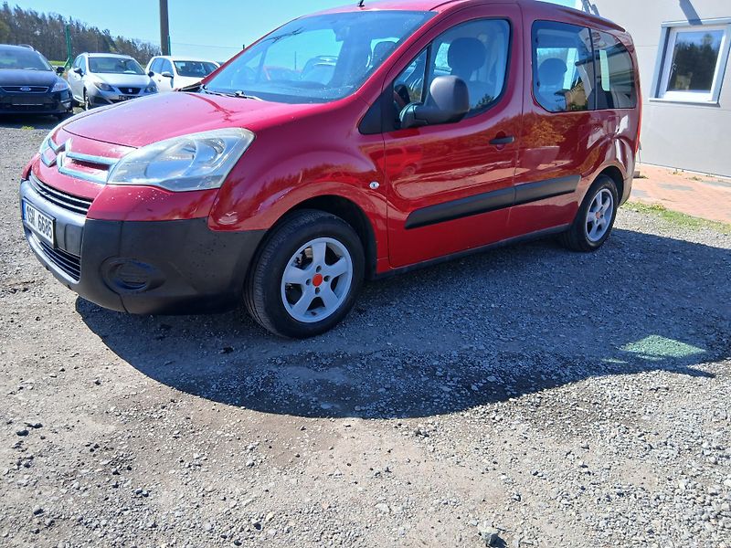 Citroën Berlingo 1.6 HDI, ALU - fotka 13 z 31