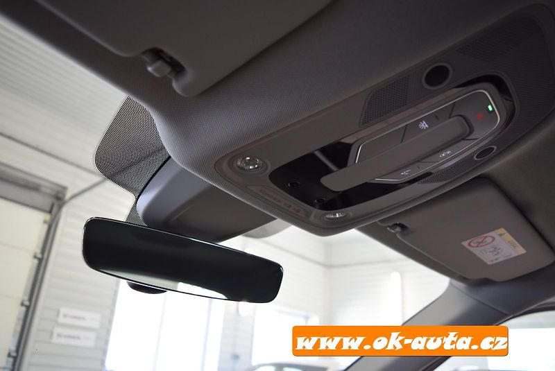 Audi Q5 2.0 TDI QUATTRO PRAV.SERVIS - fotka 53 z 60
