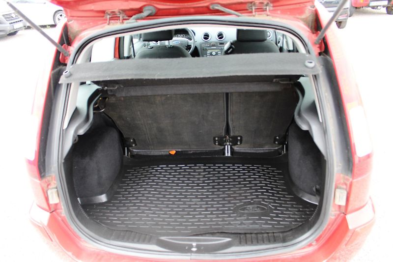 Ford Fusion (2010) 1,4i KLIMA VYH.SKLO SERVO ABS - fotka 11 z 16