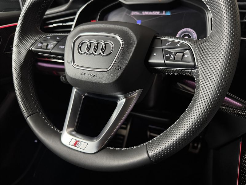 Audi Q8 3,0 TDi  Competition Plus LED - fotka 43 z 48