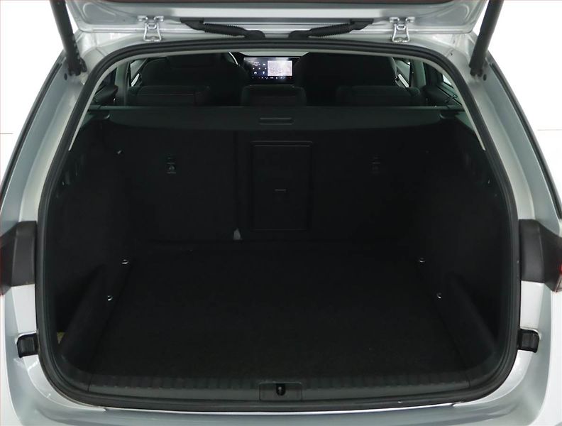 Škoda Octavia (2023) 2.0 TDI - fotka 14 z 16