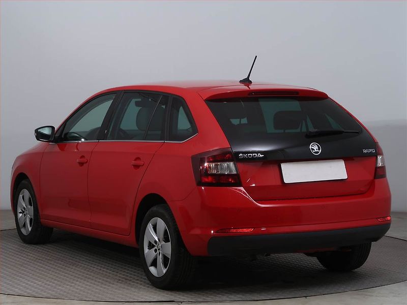 Škoda Rapid (2019) Spaceback 1.0 TSI, Serv.kniha - fotka 4 z 14
