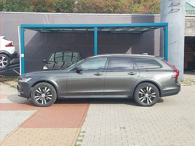 Volvo V90 (2021) Cross Country - fotka 3 z 20