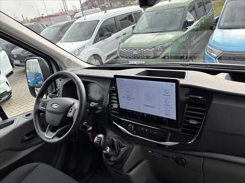 Ford Transit 2,0 EcoBlue 121kW L4 DPH - fotka 19 z 43