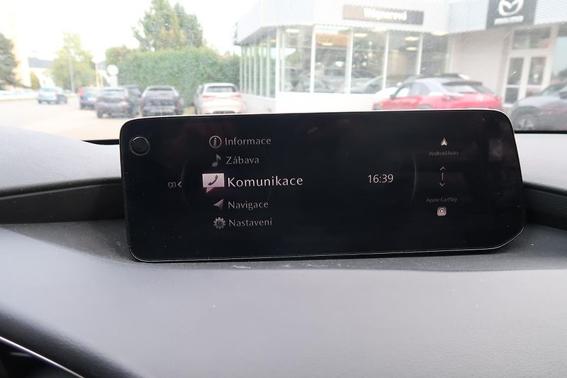 Mazda 3 2,0 X186 AT AWD, Bose,360°kam. - fotka 23 z 29