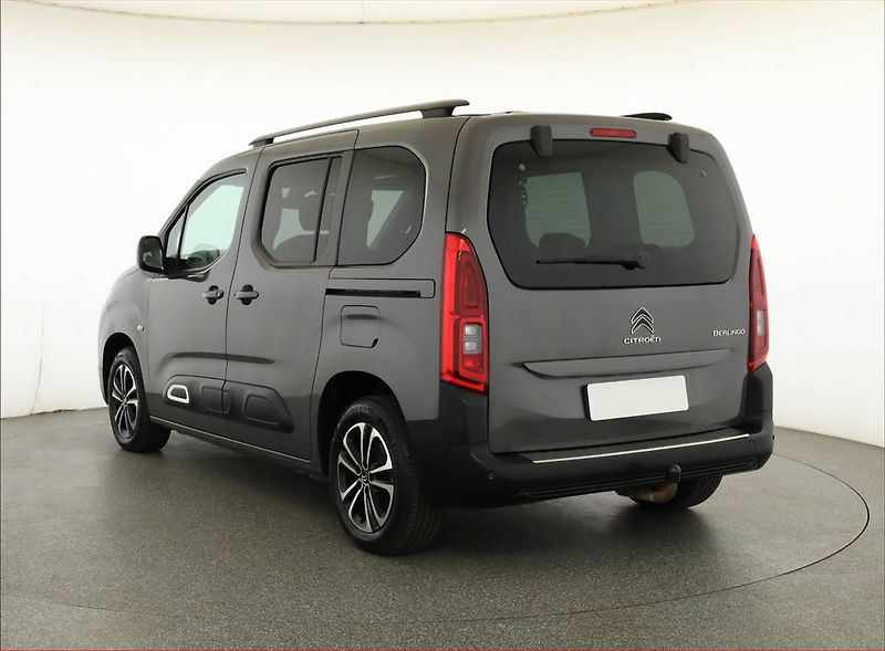 Citroën Berlingo (2019) Feel 1.5 BlueHDi, 5Míst, ČR - fotka 4 z 20