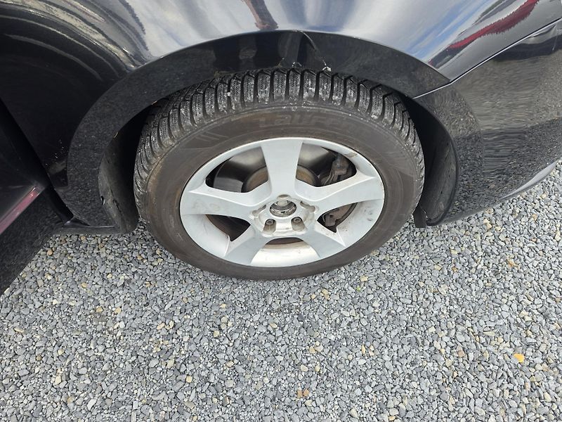 Škoda Superb 2.0 TDI DSG TZ Led - fotka 6 z 14