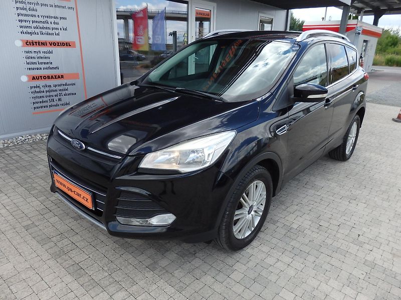 Ford Kuga 2.0 TDCI 103 kW NAVIGACE - fotka 2 z 18