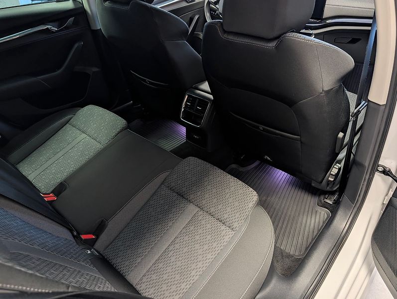 Škoda Octavia 1.5 TSI STYLE PLUS - fotka 30 z 33