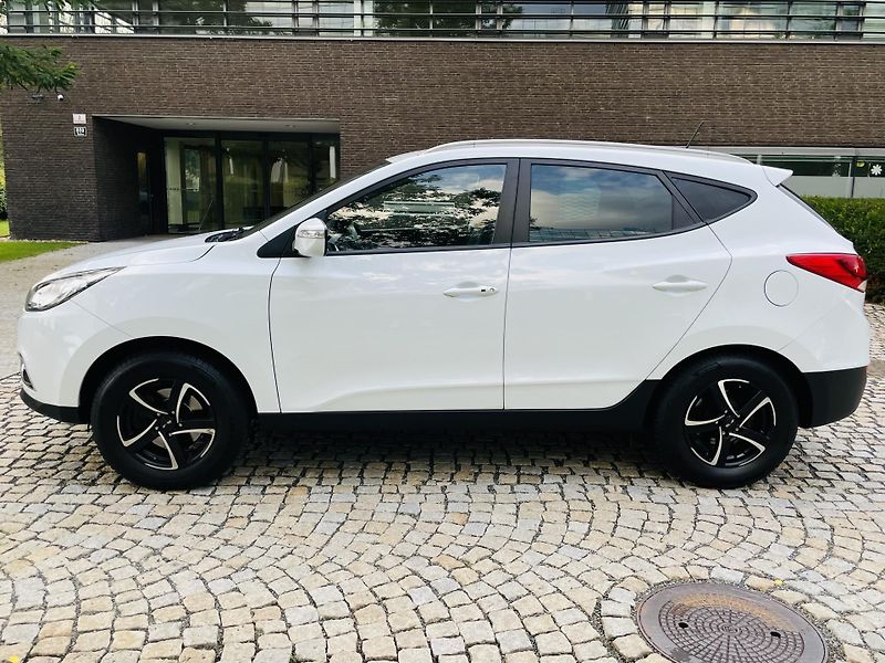 Hyundai ix35 2.0i 4x4 1MAJIITEL KAMER TAŽNÉ - fotka 18 z 46
